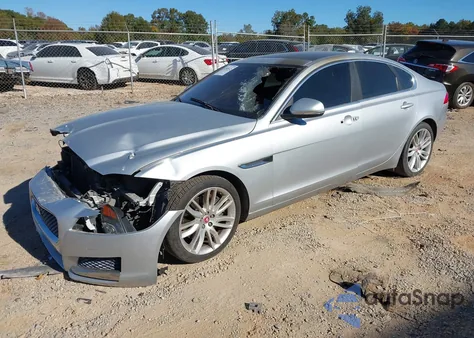 2016 Jaguar Xf 35T Prestige из США, поврежденный, VIN SAJBK4BV0GCY21824